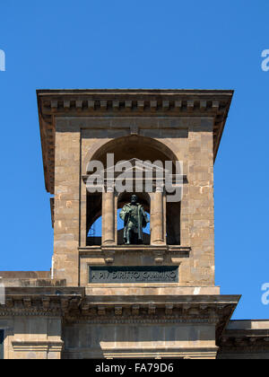 FLORENZ, ITALIEN - 4. AUGUST 2015: Detail über die nationale Zentralbibliothek in Florenz, Italien (Biblioteca Nazionale Centrale di Firenze) Stockfoto