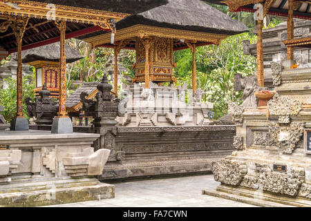 die hinduistischen Wassertempel Tirta Empul nahe Ubud, Bali, Indonesien Stockfoto