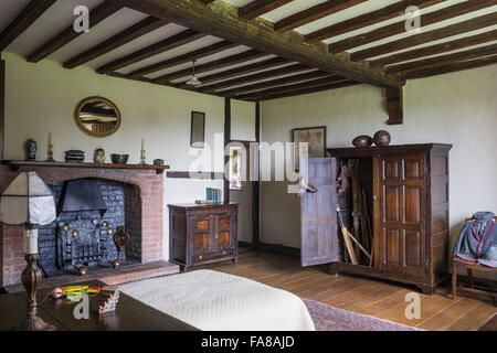 Johns Schlafzimmer im Bateman, East Sussex. Batemans war die Heimat des Schriftstellers Rudyard Kipling von 1902 bis 1936. Stockfoto