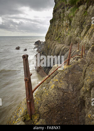 Die Klippen bei der Gobbins auf die Islandmagee Halbinsel, County Antrim, Nordirland. Stockfoto