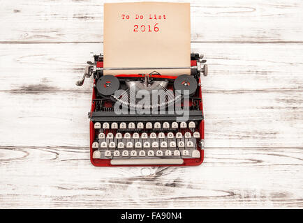 Vintage Schreibmaschine mit Beispieltext zu tun Liste 2016 Stockfoto