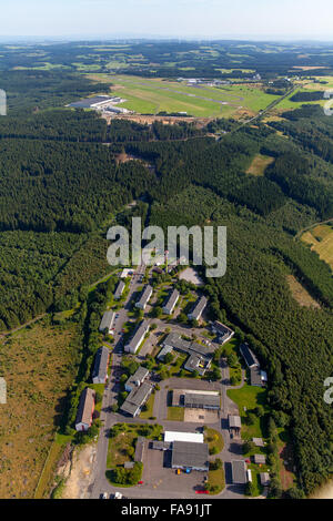 Refugee camp, Flüchtlinge Gast, ehemalige Kaserne Siegerland-Kaserne, Burbach, Siegerland, Südwestfalen, NRW Stockfoto