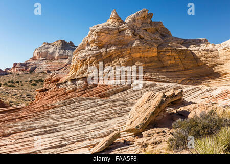 Schichten von Rillen in die einzigartige und remote White Pocket Felsformationen in Vermillion Cliffs National Monument in Arizona. Stockfoto