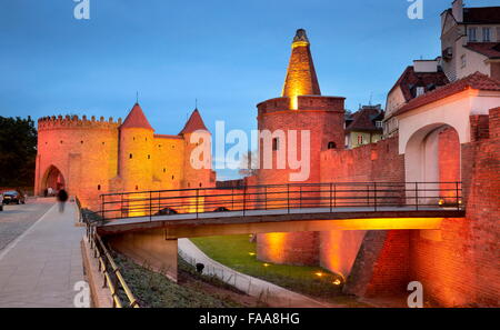 Die Barbakane auf die Altstadt in Warschau, Polen Stockfoto