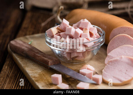 Quatsch (close-up erschossen) auf dunklem Holz geschnitten Stockfoto