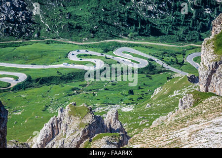 Blick vom Sass Pordoi Spitze im Dolomiti Stockfoto