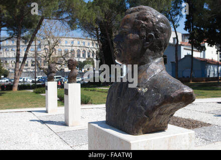 Bronze Skulptur von Josip Broz Tito in Tito Park von Pula, Istrien, Kroatien. Stockfoto