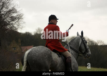 Wentbridge, West Yorkshire, Großbritannien. 26. Dezember 2015. Die Badsworth & Braham Moor-Jagd treffen im Dorf Wentbridge vor Beginn der jährlichen Boxing Day treffen. Bildnachweis: Chris Mcloughlin/Alamy Live-Nachrichten Stockfoto