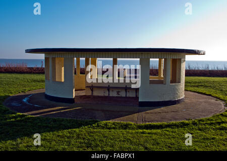 Art-Deco-Stil Unterkunft entlang der Strandpromenade von Dovercourt, Essex, UK Stockfoto