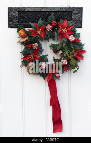 Eine Mistel Weihnachtskranz auf einer Haustür Stockfoto