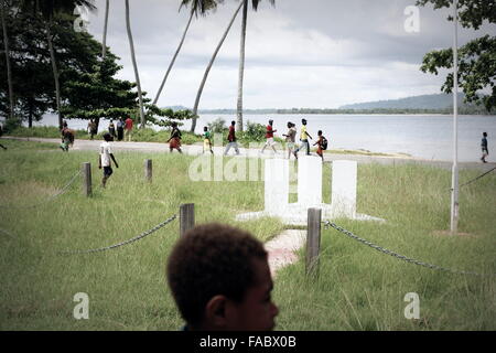 Papua, Indonesien. 15. Mai 2015. Abgebildet ist die Bordertown Vanimo kurz hinter der Grenze von West-Papua in Papua New Guinea.The Bordertown Vanimo in Papua-Neu-Guinea ist ein wichtiger Umschlagplatz für West Papua ist Flucht vor Verfolgung nach Hause. Benachbarten Papua-Neu-Guinea hat rund 10,000 West Papua Flüchtlinge. Fast alle geflohen politischen Verfolgung durch die indonesische Armee. © Rohan Radheya/ZUMA Draht/Alamy Live-Nachrichten Stockfoto