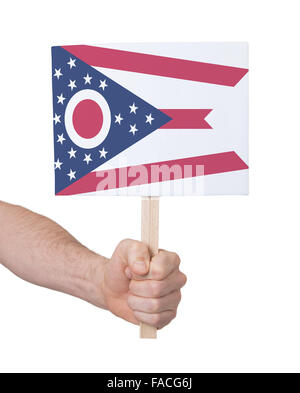 Hand, die kleine Karte, isoliert auf weiss - Flagge von Ohio Stockfoto