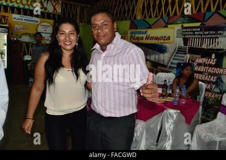 Quinceañera Party - 15 Geburtstag in PUERTO PIZARRO. Abteilung von Tumbes. Peru Stockfoto