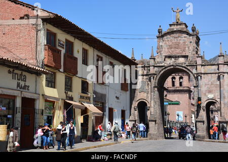 Der Bogen der Santa Clara in Cusco, Peru. Stockfoto