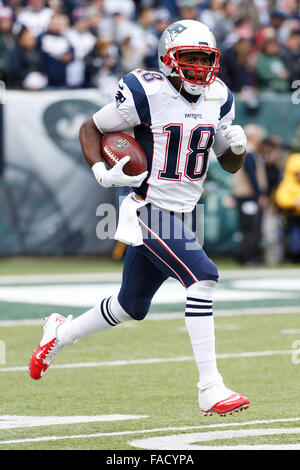 27. Dezember 2015, New England Patriots Wide Receiver Matthew Slater (18) in Aktion vor dem NFL-Spiel zwischen den New England Patriots und die New York Jets MetLife Stadium in East Rutherford, New Jersey. Christopher Szagola/CSM Stockfoto