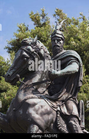 Kruja, Grafschaft von Durres, Albanien.  Denkmal für Skanderbeg, richtiger Name George Castriot, 1405 – 1468.  Albanischen nationalen Abbildung Stockfoto