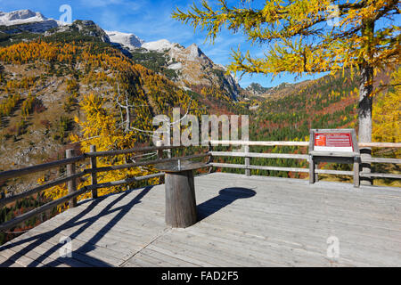 Viepiont in der Nähe von Vrsic pass in den Julischen Alpen im Herbst, Slowenien. Stockfoto