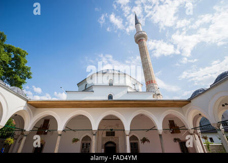 klassischen osmanischen Stil Kaiser Moschee (Careva Dzamija) aus dem 15. Jahrhundert in Sarajevo, Bosnien und Herzegowina Stockfoto