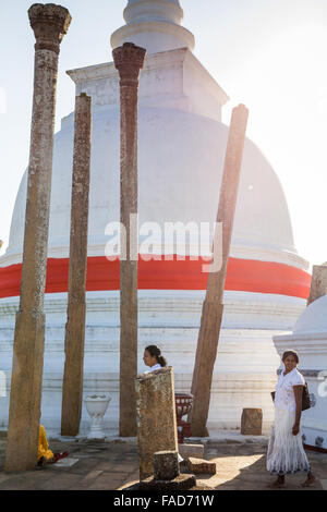 Thuparama Dagoba, heilige Stadt Anuradhapura, UNESCO World Heritage Site, Nord-Zentralprovinz in Sri Lanka Asien Stockfoto