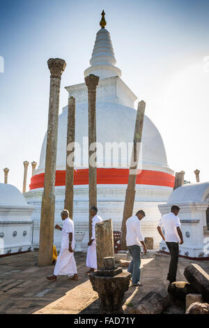 Thuparama Dagoba, heilige Stadt Anuradhapura, UNESCO World Heritage Site, Nord-Zentralprovinz in Sri Lanka Asien Stockfoto