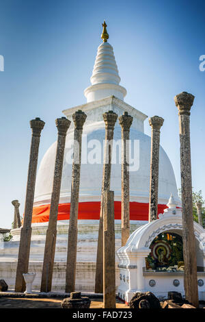 Thuparama Dagoba, heilige Stadt Anuradhapura, UNESCO World Heritage Site, Nord-Zentralprovinz in Sri Lanka Asien Stockfoto