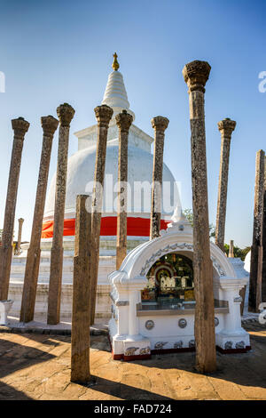 Thuparama Dagoba, heilige Stadt Anuradhapura, UNESCO World Heritage Site, Nord-Zentralprovinz in Sri Lanka Asien Stockfoto