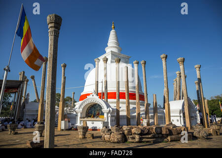 Thuparama Dagoba, heilige Stadt Anuradhapura, UNESCO World Heritage Site, Nord-Zentralprovinz in Sri Lanka Asien Stockfoto