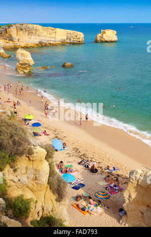 Algarve Küste Strand in der Nähe von Albufeira, Portugal Stockfoto