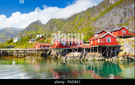 Fischer roten Holzhütten Rorbu, Lofoten Inseln, Norwegen Stockfoto