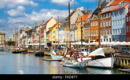 Kopenhagen, Dänemark - das Boot in Nyhavn Kanal Stockfoto