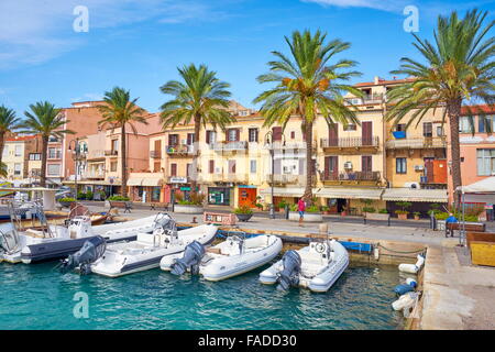 La Maddalena, Blick auf die Stadt und den Hafen, Insel La Maddalena, Sardinien, Italien Stockfoto