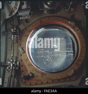 Das Fotoarchiv von Apollo 12 zeigt wichtige Momente der zweiten bemannten Mission zum Mond, darunter die Astronauten Charles Conrad, Richard Gordon und Alan Beans Monderkundung. Die Mission konzentrierte sich auf die Erhebung wissenschaftlicher Daten und die Durchführung von EVA-Aktivitäten auf der Mondoberfläche. Stockfoto