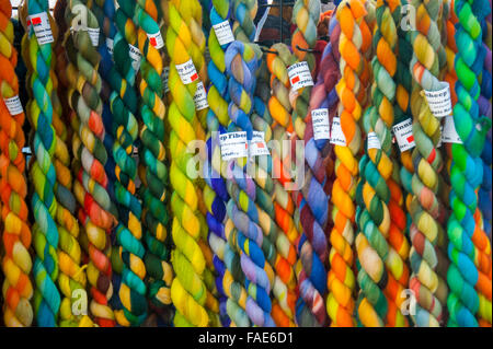 Bündel von Wolle. Stockfoto