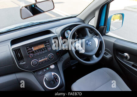 Hong Kong, China 29. Dezember 2014: Nissan e-NV200 2014 Interieur am 29. Dezember 2014 in Hong Kong. Stockfoto