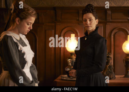 Heidi ist eine bevorstehende 2015 Schweizer Familie Film, basierend auf dem gleichnamigen Roman von Johanna Spyri. In den Hauptrollen Anuk Steffen in der Titelrolle neben Bruno Ganz, Katharina Schüttler, Quirin Agrippi, Isabelle Ottmann und Anna Schinz.  Dieses Foto ist nur zu redaktionellen Zwecken und unterliegen dem Copyright von der Filmgesellschaft und/oder der Fotograf von dem Film oder der Firma zugeordnet und kann nur durch Veröffentlichungen im Zusammenhang mit der Förderung der oben genannten Film reproduziert werden. Eine obligatorische Gutschrift auf die Filmgesellschaft ist erforderlich. Der Fotograf sollte auch angerechnet werden, wenn bekannt. Stockfoto