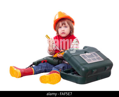 schweren Baby-Generator im Helm mit Arbeitswerkzeugen. Isoliert auf weißem Hintergrund Stockfoto