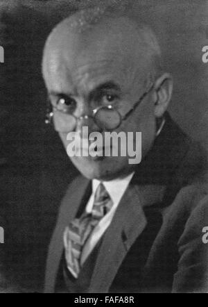 Der Fotograf Jakob Volk (1876-1954), der in Den 1910er Bis 1950er Jahren Deutschland Bereist Und Fotografisch Festgehalten Hat, Deutschland Anfang 1950er Jahre. Deutscher Fotograf Jakob Volk (1876-1954) bereiste und fotografierte Deutschland während der 1910er Jahre bis in die 1950er Jahre Deutschland Anfang der 1950er Jahre. Stockfoto