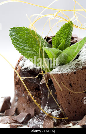 Biskuit mit Erdbeere, Wüste nach Main Abendessen, Schokoladenkuchen Stockfoto