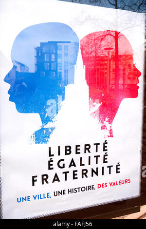 Plakat in Frankreich für die französische nationale Motto; "Liberte, Egalité, Fraternité" Stockfoto