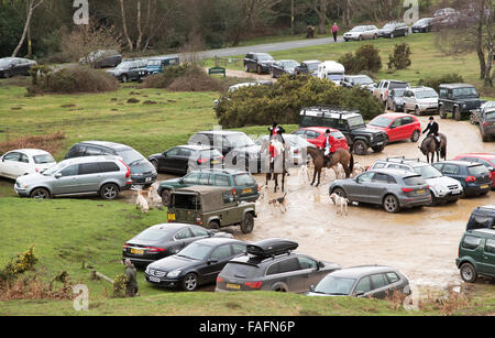 Boxing Day Jagd der New Forest-Hounds bei Boltons Bank Lyndhurst südlichen England UK Stockfoto