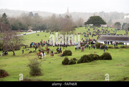 Boxing Day Jagd der New Forest Hounds bei Boltons Bank bei Lyndhurst südlichen England UK Stockfoto