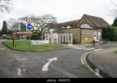 Harmondsworth bedroht ein altes Dorf mit Zerstörung durch Ausbau des Flughafens Heathrow Stockfoto