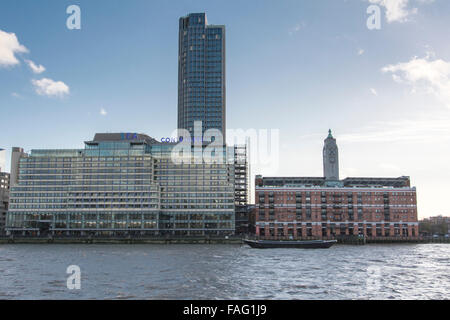 See-Container-Haus, Oxo Tower Wharf und der South Bank, London, UK Stockfoto