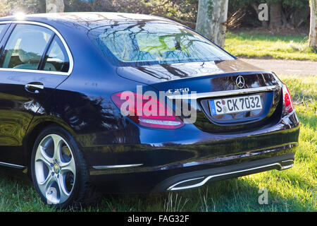 Marseille, Frankreich 6. März 2014: Mercedes-Benz C-Klasse t-Modell 2014 2015 Probefahrt am 6. März 2014 in Marseille, Frankreich. Stockfoto