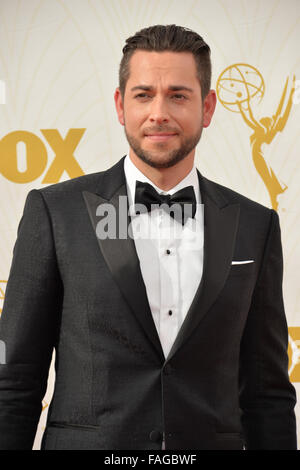 LOS ANGELES, CA - 20. September 2015: Zachary Levi auf der 67. Primetime Emmy Awards am Microsoft Theatre LA Leben. Stockfoto