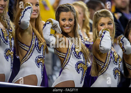 Houston, Texas, USA. 29. Dezember 2015. LSU Tigers Bohren Team im 4. Quartal des Advocare Texas Bowl NCAA Football-Spiel zwischen der LSU Tigers und die Texas Tech Red Raiders NRG-Stadion in Houston, TX am 29. Dezember 2015. Bildnachweis: Trask Smith/ZUMA Draht/Alamy Live-Nachrichten Stockfoto