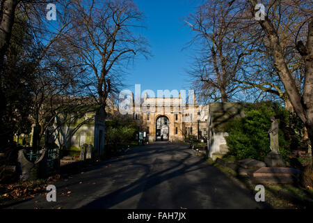 Befindet sich in der Nähe von Earls ist Court in Westlondon Brompton Road Friedhof und einer der glorreichen sieben Friedhöfe von London. Stockfoto