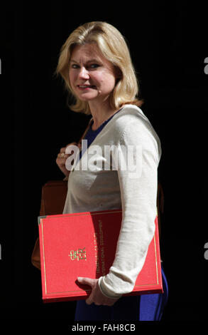 London, UK, 12. Mai 2015: internationale Entwicklung Sekretär Justine Greening kommt vor der ersten nach den Wahlen Schrank m Stockfoto