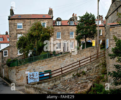 Häuser an der Robin Hoods Bay, North Yorkshire, Großbritannien Stockfoto