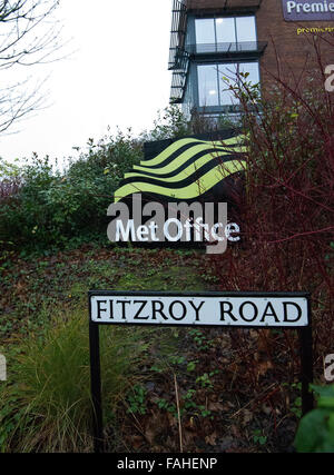 Exeter, UK. 30. Dezember 2015. Die UK Met Office, Photogrphed bei Sturm Frank - Mittwoch 30. Decemner 2015, Exeter, Devon, UK Credit: @camerafirm/Alamy Live News Stockfoto